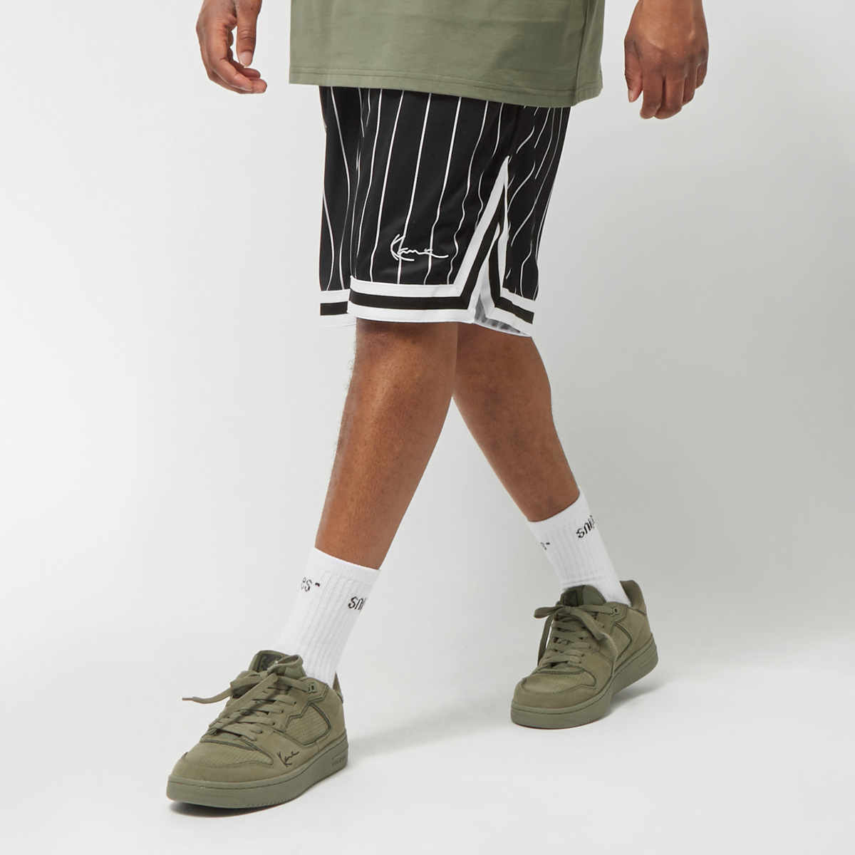 small signature pinstripe mesh shorts, karl kani, apparel, black/white, taille: xl
