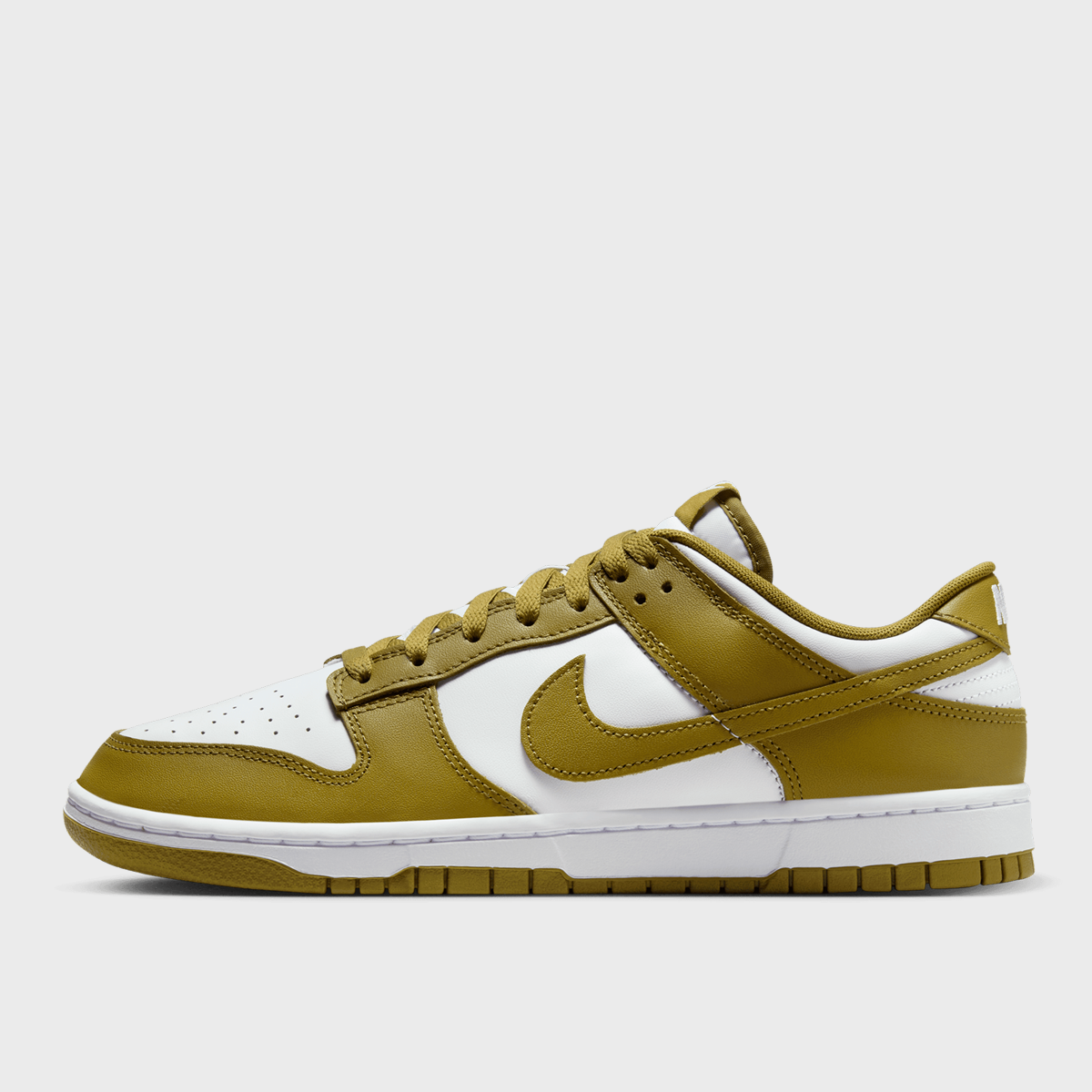 Dunk Low Retro, NIKE, Footwear, white/pacific moss, taille: 40